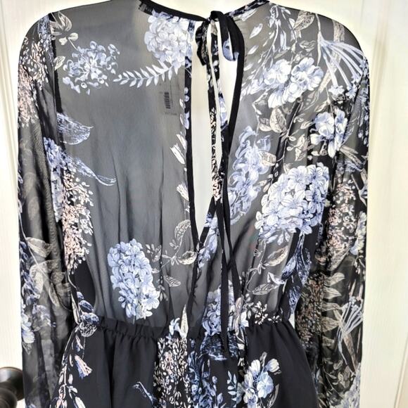 NWT Dainty Hooligan Floral Romper Size Small - Picture 4 of 6